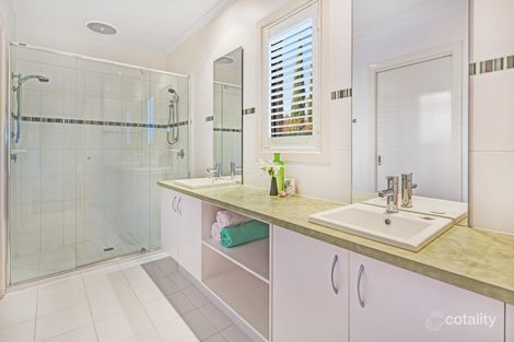 Property photo of 44 Wyralla Crescent Gisborne VIC 3437