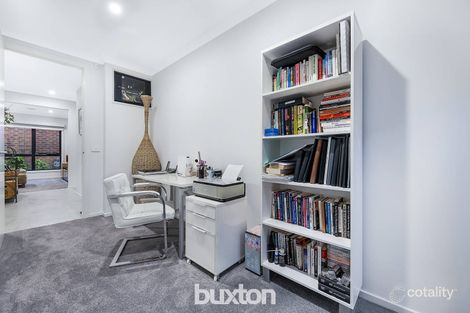 Property photo of 28 Solsbury Crescent Keysborough VIC 3173
