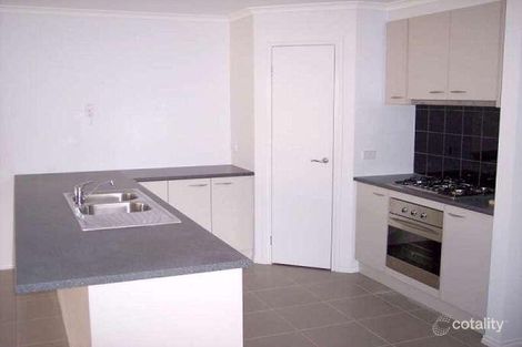 Property photo of 15 Dempster Way Berwick VIC 3806