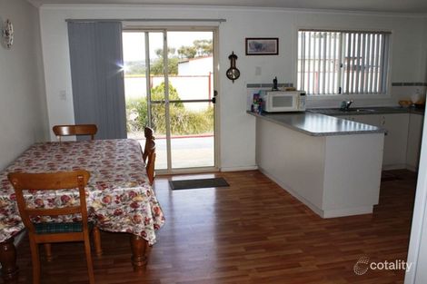 Property photo of 2/2 Eighth Road York WA 6302