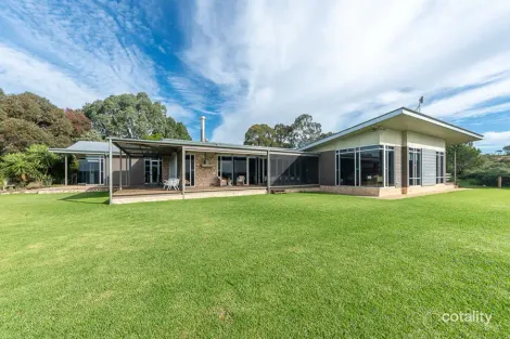 1263 Jervois Rd, Woods Point, SA 5253