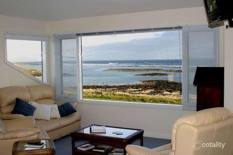 18 Ocean Dr, Port Fairy, VIC 3284