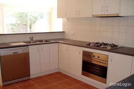 Property photo of 2/63 Sladen Street Hamlyn Heights VIC 3215