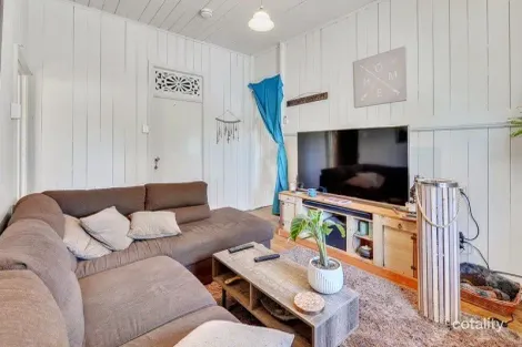 Property photo of 115 Pine Mountain Road Brassall QLD 4305