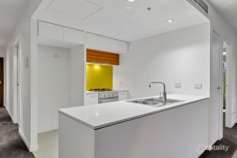 Property photo of 1015/100 Harbour Esplanade Docklands VIC 3008