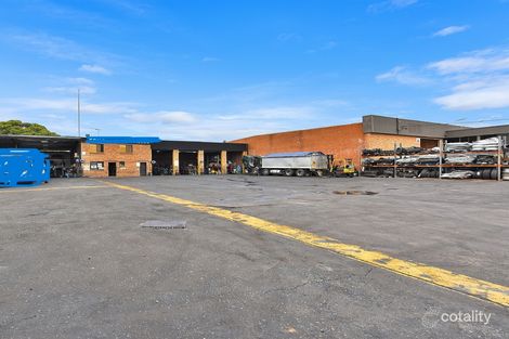 2 Mitchell Rd, Moorebank, NSW 2170