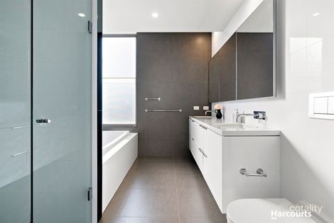 Property photo of 2 Oak Close Kew VIC 3101