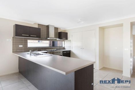 Property photo of 122 Blue Horizons Way Pakenham VIC 3810