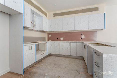 Property photo of 2 Magnolia Street Oak Park VIC 3046