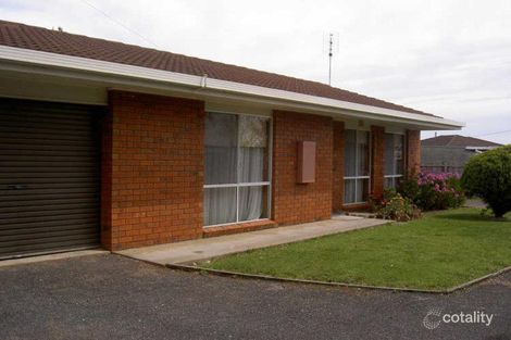 2/13 Mcmillan Gr, Paynesville, VIC 3880