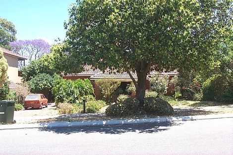 8 Oxford St, Kensington, WA 6151