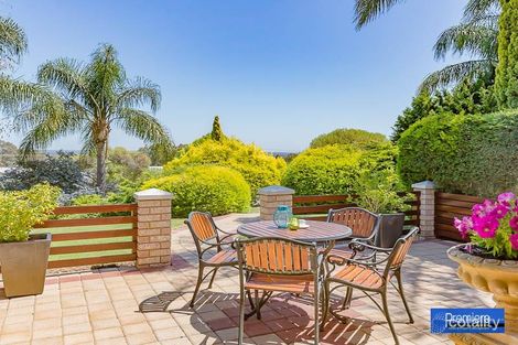 Property photo of 12 Ray Close Byford WA 6122