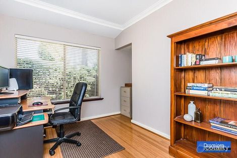 Property photo of 12 Ray Close Byford WA 6122