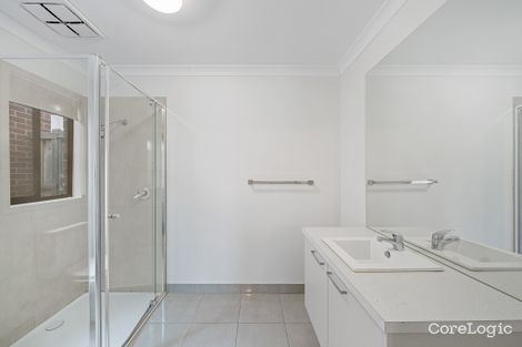 Property photo of 28 Chesney Circuit Clyde VIC 3978