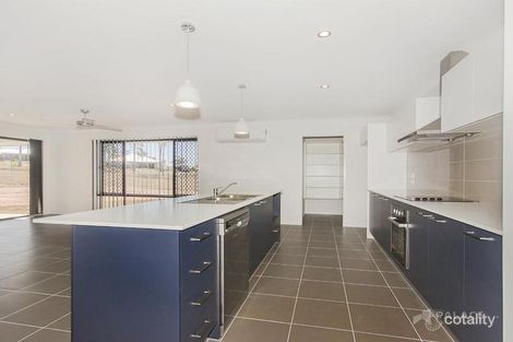 Property photo of 7 Cambridge Place Kensington Grove QLD 4341