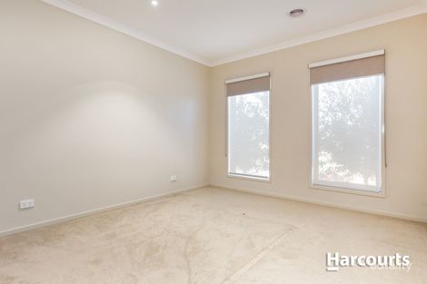 Property photo of 3 Macreadie Drive Berwick VIC 3806