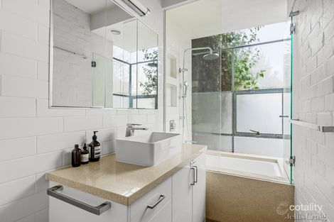 Property photo of 33 Hodgkinson Street Clifton Hill VIC 3068