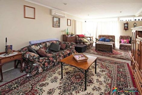Property photo of 3 Campton Avenue Cambridge Park NSW 2747