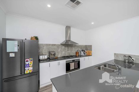 Property photo of 109 Mosedale Avenue Usher WA 6230