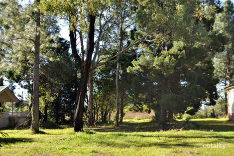 15 Cooee Cres, Macleay Island, QLD 4184