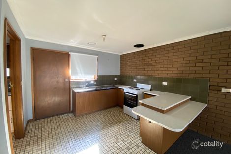 Property photo of 2/11 Beasley Avenue Werribee VIC 3030