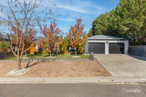 Property photo of 17 Tuxedo Drive Gisborne VIC 3437