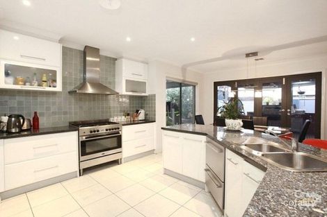 Property photo of 31 St Kilda Parade Taylors Hill VIC 3037