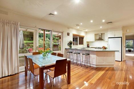 Property photo of 11 Lexham Square Eltham VIC 3095