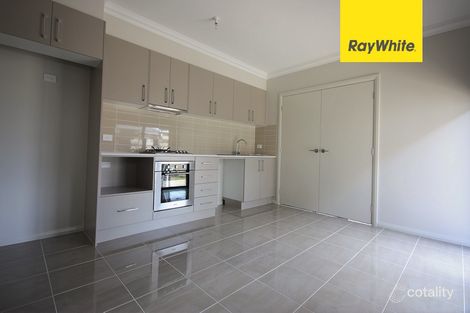 34 Mahoney Dr, Campbelltown, NSW 2560