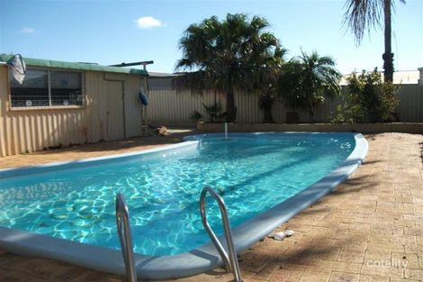 25 Dodd St, Dongara, WA 6525