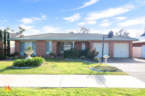 Property photo of 21 Nardoo Street Glenfield Park NSW 2650