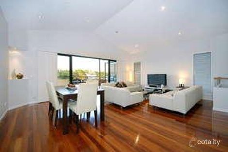Property photo of 21 Stanley Road Camp Hill QLD 4152