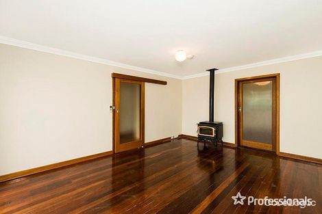 Property photo of 14 Durham Way Forrestfield WA 6058