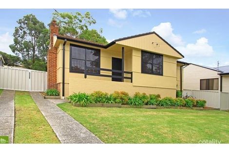 8 Stapleton St, Unanderra, NSW 2526