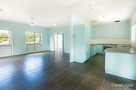 Property photo of 2 Pryor Place Emerald QLD 4720