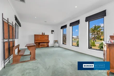 Property photo of 11 Forfar Drive Moama NSW 2731