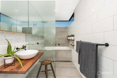 Property photo of 25 Dolly Street Googong NSW 2620