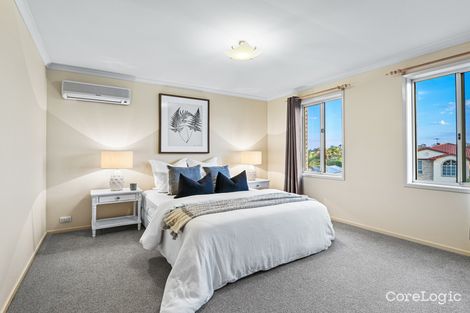 Property photo of 30 Angus Street Sinnamon Park QLD 4073