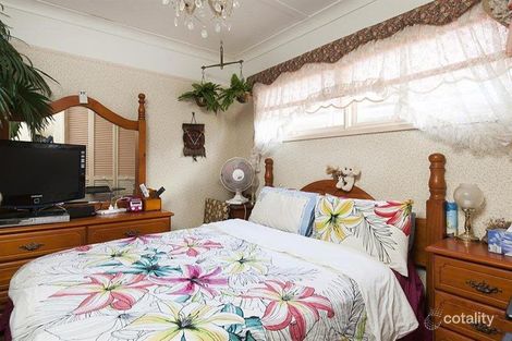 Property photo of 20 Bridge Avenue Oak Flats NSW 2529