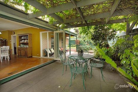 Property photo of 2 Obrien Close Glen Waverley VIC 3150