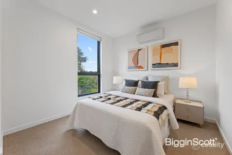 Property photo of 1 Henry Street Doncaster VIC 3108