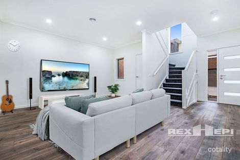 Property photo of 20/365 Pound Road Hampton Park VIC 3976