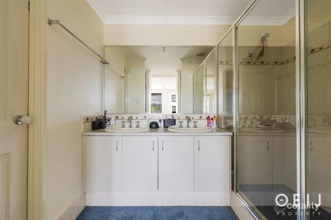 Property photo of 21 Sanctuary Gardens Ridgewood WA 6030