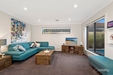 Property photo of 15 Skipperstone Glen Narre Warren South VIC 3805