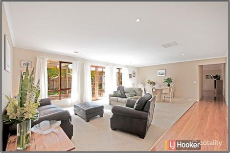 Property photo of 28 Oldershaw Court Nicholls ACT 2913