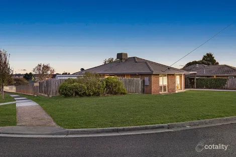 Property photo of 2 Meredith Crescent Hampton Park VIC 3976
