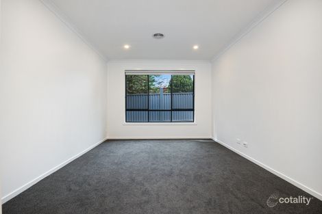 Property photo of 7B Fernbank Crescent Mulgrave VIC 3170