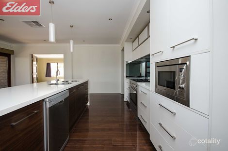 Property photo of 30 Victoria Cross Parade Wodonga VIC 3690