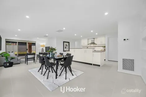 Property photo of 61 Broad Oak Drive Cranbourne East VIC 3977