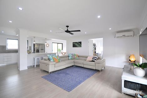 Property photo of 17 Walnut Street Elanora QLD 4221